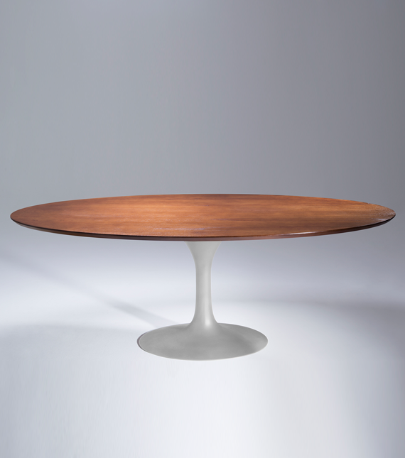 Mesa de Jantar Saarinen